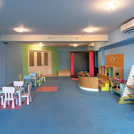 Iolida Village Water Park 酒店 4*
